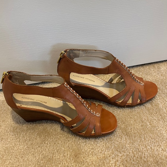 Wedge sandal - Picture 2 of 6